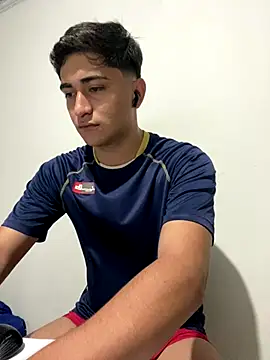 Tavinho067 online show from December 14, 11:34 pm