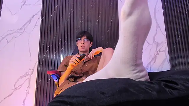 luixdust  online show from September 15, 1:08 am