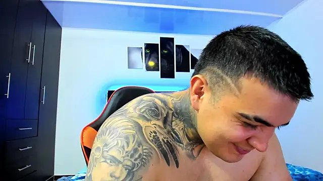 Snapshot of thiago__cp01 chatting on September 20, 4:34 am thiago  cp01 online show from September 20, 4:34 am