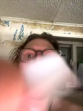 Maddyjolie online show from December 2, 4:59 am