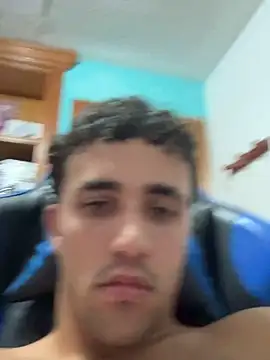 aavrdvh33 online show from October 14, 9:00 pm