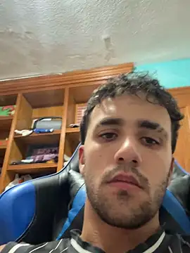 aavrdvh33 online show from September 30, 12:28 am