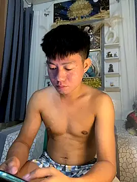 xshyboyx online show from September 28, 3:32 pm