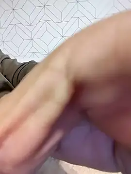 boy8540 online show from April 1, 5:53 am