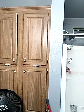 EbonyKing69 online show from November 10, 5:12 am