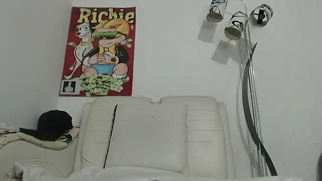 Thomasjons  online show from December 20, 3:24 am