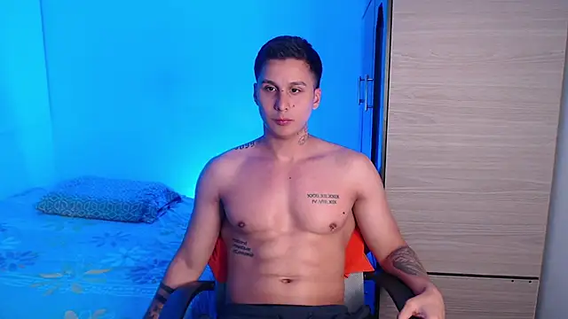 valentinosex1 online show from November 7, 10:46 pm