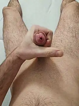 tomekzkutasem online show from March 9, 7:02 am