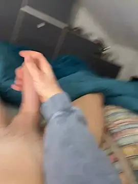 Ergenna03 online show from February 7, 4:35 pm