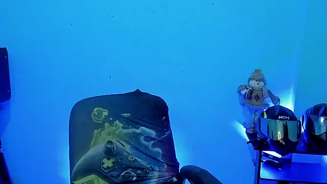 zeus 7777 online show from April 11, 9:24 am