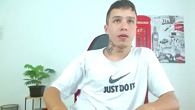 Cumandres18 online show from January 6, 6:45 pm