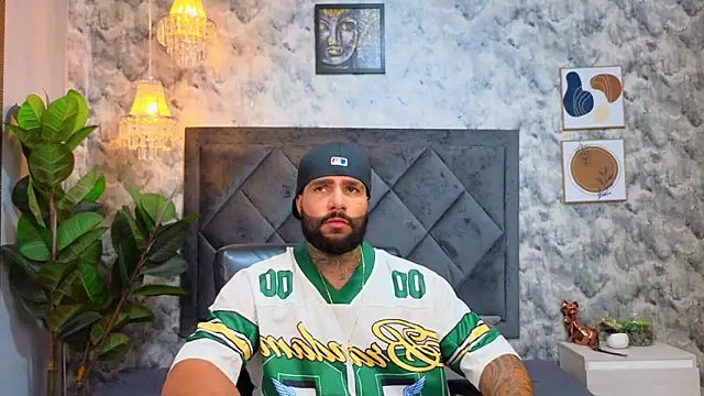 Apolo rousse1 online show from November 4, 8:43 pm