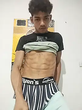 Brayanellatino online show from March 27, 1:10 am