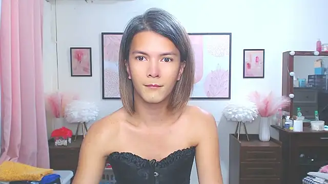 HottieLigaya18 online show from April 6, 1:35 am