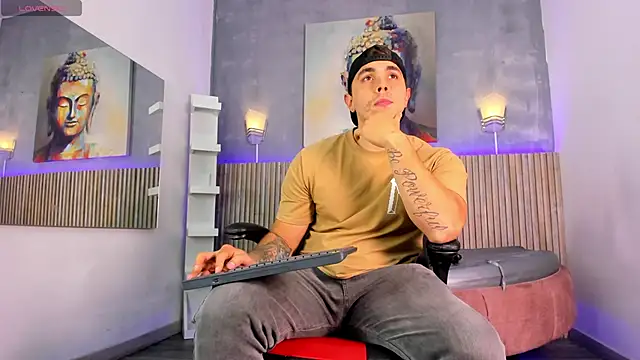 Liam walk  online show from September 21, 8:09 pm