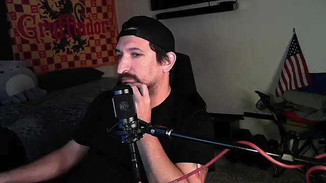 Snapshot of DevilPup75_ chatting on September 30, 10:41 am DevilPup75  online show from September 30, 10:41 am