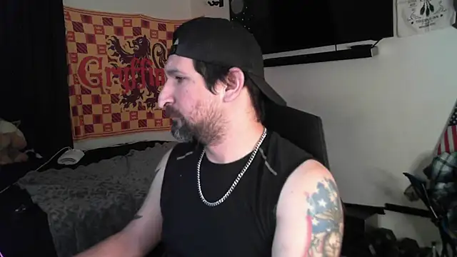 Snapshot of DevilPup75_ chatting on October 11, 12:36 am DevilPup75  online show from October 11, 12:36 am