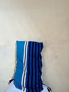 BellsStyles online show from October 5, 7:45 am