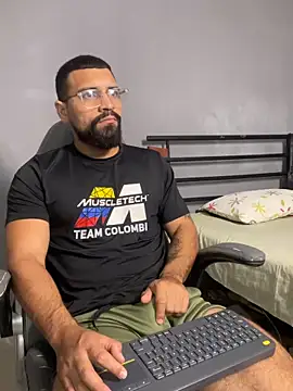 vincentjaxon online show from April 2, 5:21 pm