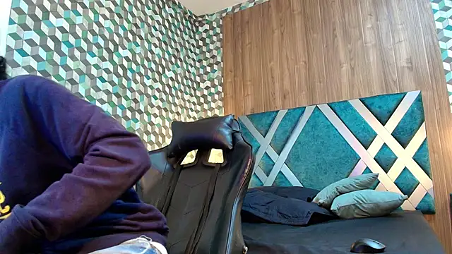 Marcus Jeron online show from December 15, 10:29 pm