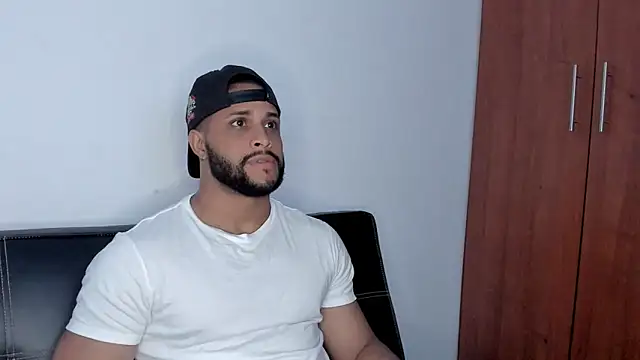 Pier Simons online show from October 25, 11:45 am