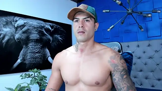 andres-clark92 online show from February 6, 4:37 pm