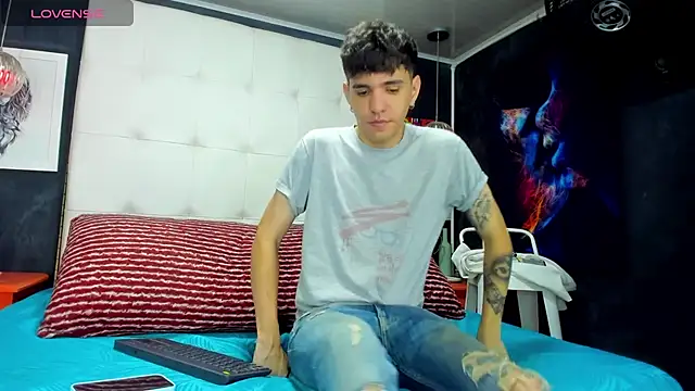 Matteo12  online show from September 11, 3:05 am