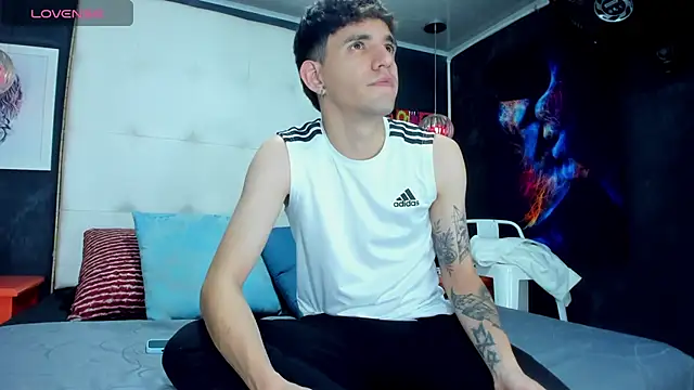 Matteo12  online show from September 14, 4:14 am