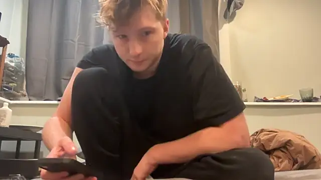 Snapshot of Novvikk88 chatting on November 1, 9:52 pm Novvikk88 online show from November 1, 9:52 pm