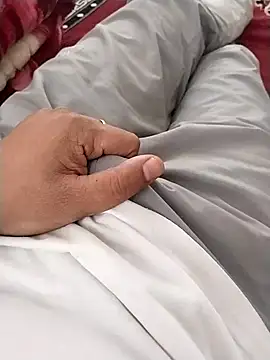 zorhotty online show from February 15, 10:02 am