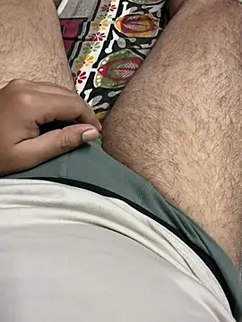 Yourslovingdick online show from June 29, 4:51 pm