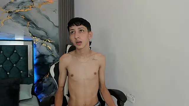 spicyslim  online show from January 14, 8:23 pm