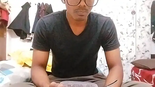 Rahulisagoodguy online show from December 2, 12:19 pm