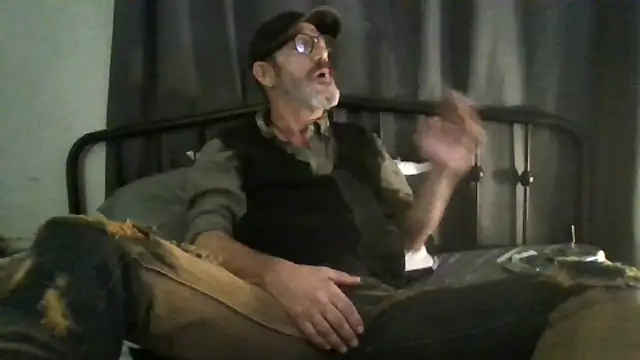 FoxnMouse online show from October 5, 7:01 am