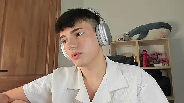 mystic evan online show from November 17, 12:52 pm