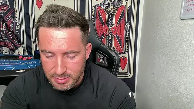 brettmycles28 online show from February 5, 8:05 pm