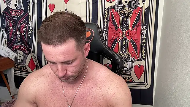 brettmycles28 online show from December 17, 8:48 pm