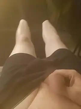 Lavoieya online show from November 18, 3:54 am