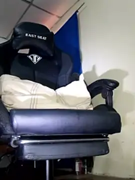 Bosssweet22cm online show from December 3, 12:55 pm