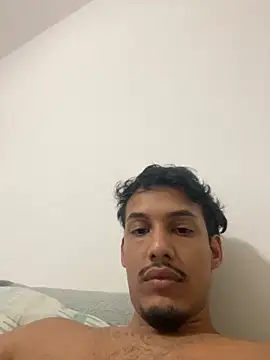 Snapshot of BAGHEERAPGG chatting on October 3, 4:39 am BAGHEERAPGG online show from October 3, 4:39 am