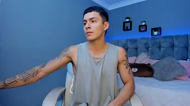 Leo santoro online show from September 14, 2:52 pm