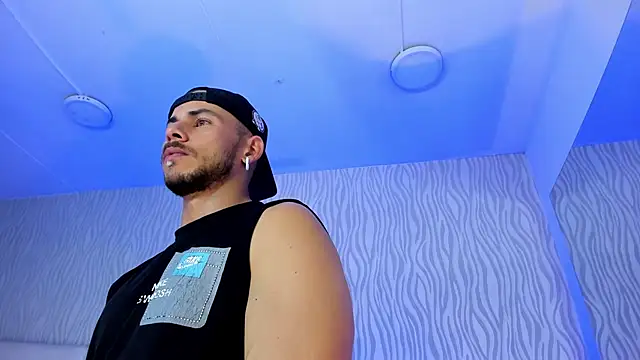 dylan jacobx online show from December 3, 4:07 am