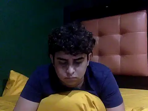 Snapshot of Thiagoforyou chatting on October 11, 5:11 am Thiagoforyou online show from October 11, 5:11 am