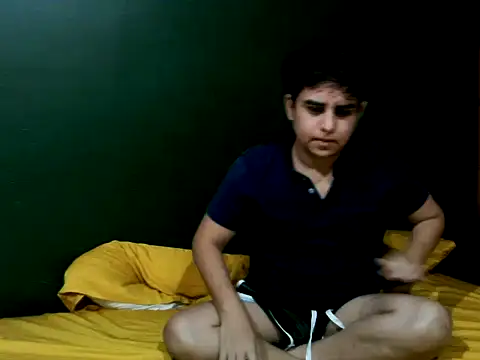 Snapshot of Thiagoforyou chatting on October 12, 6:40 am Thiagoforyou online show from October 12, 6:40 am