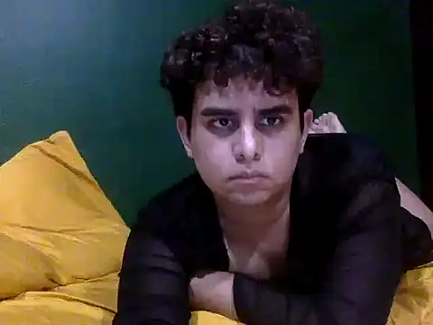 Snapshot of Thiagoforyou chatting on October 15, 5:26 am Thiagoforyou online show from October 15, 5:26 am