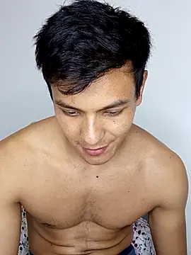 Valois2025 online show from October 2, 2:59 am