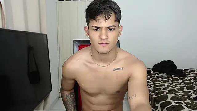 Alex mojica online show from October 9, 5:45 am