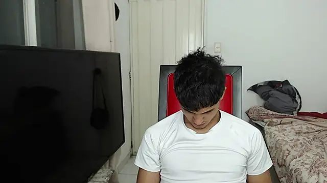 Alex mojica online show from November 4, 5:19 am