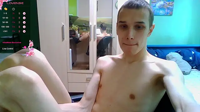 your   honeyy online show from April 15, 11:10 am