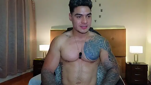 Steven Velez online show from March 14, 12:50 am